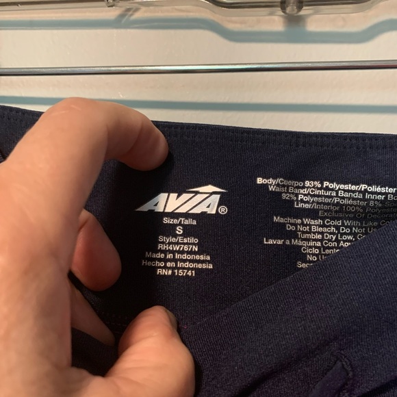 Avia Active Wear Short Sz S - Picture 4 of 4